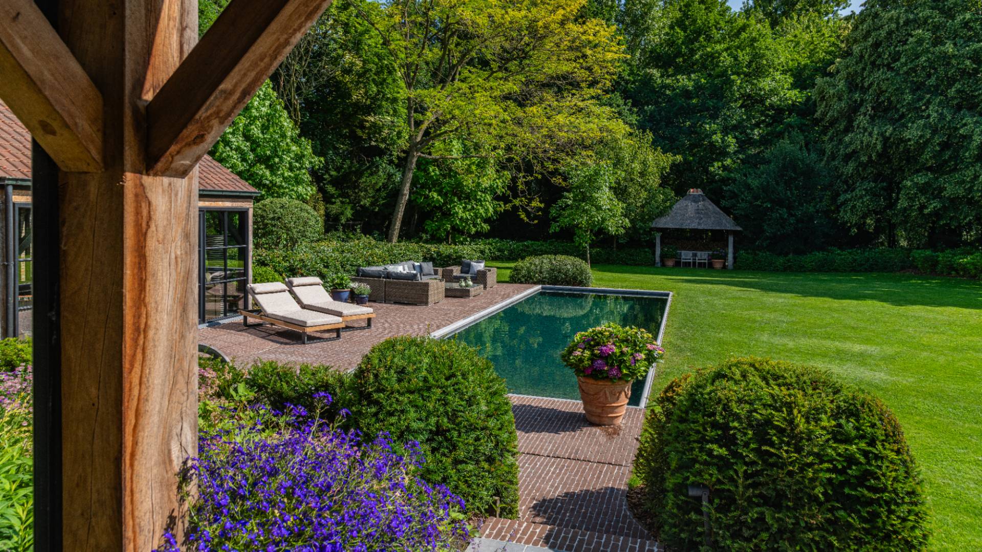 ZWEMBAD ST. MARTENS LATEM