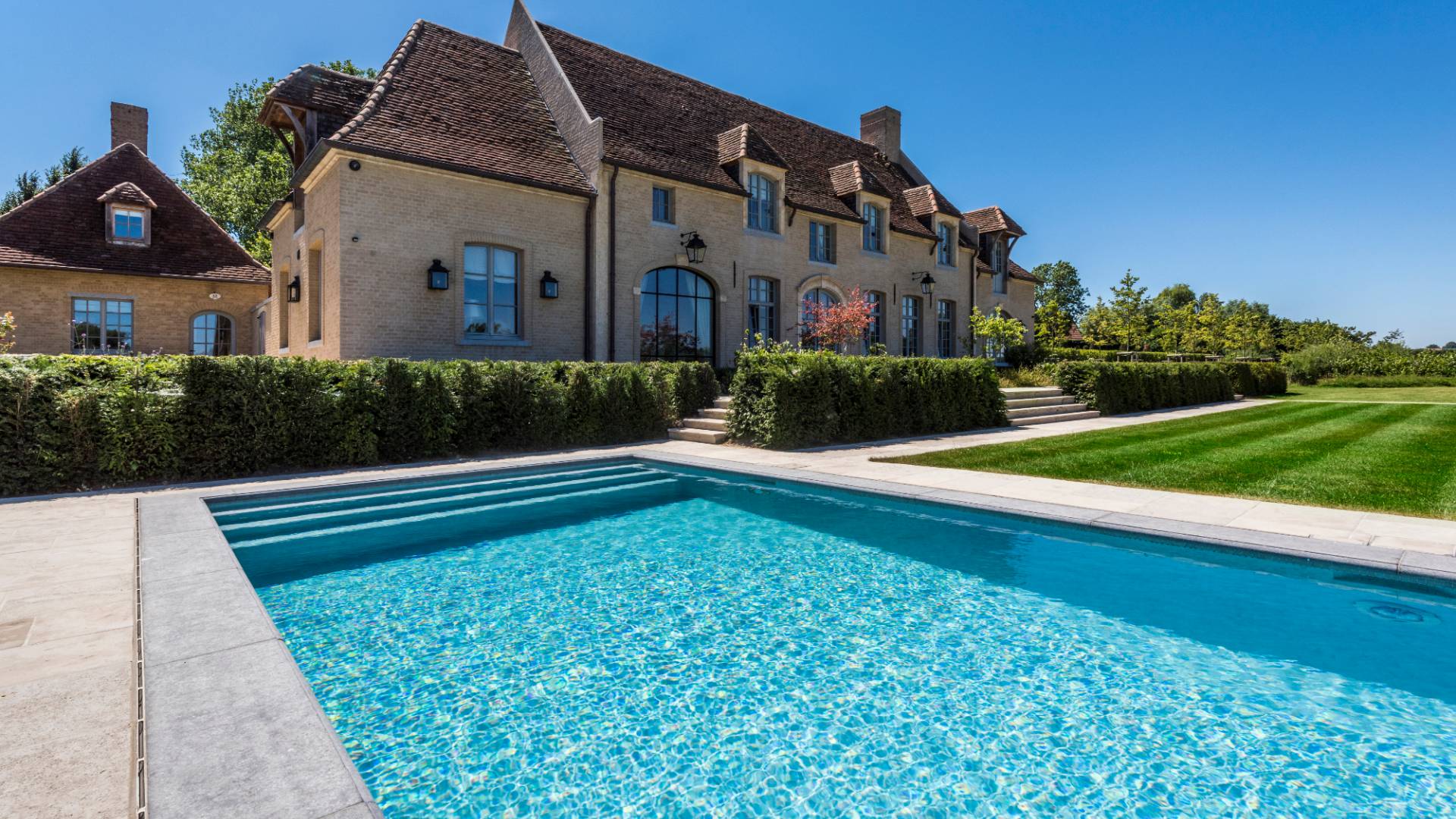 Zwembad te Kruishoutem