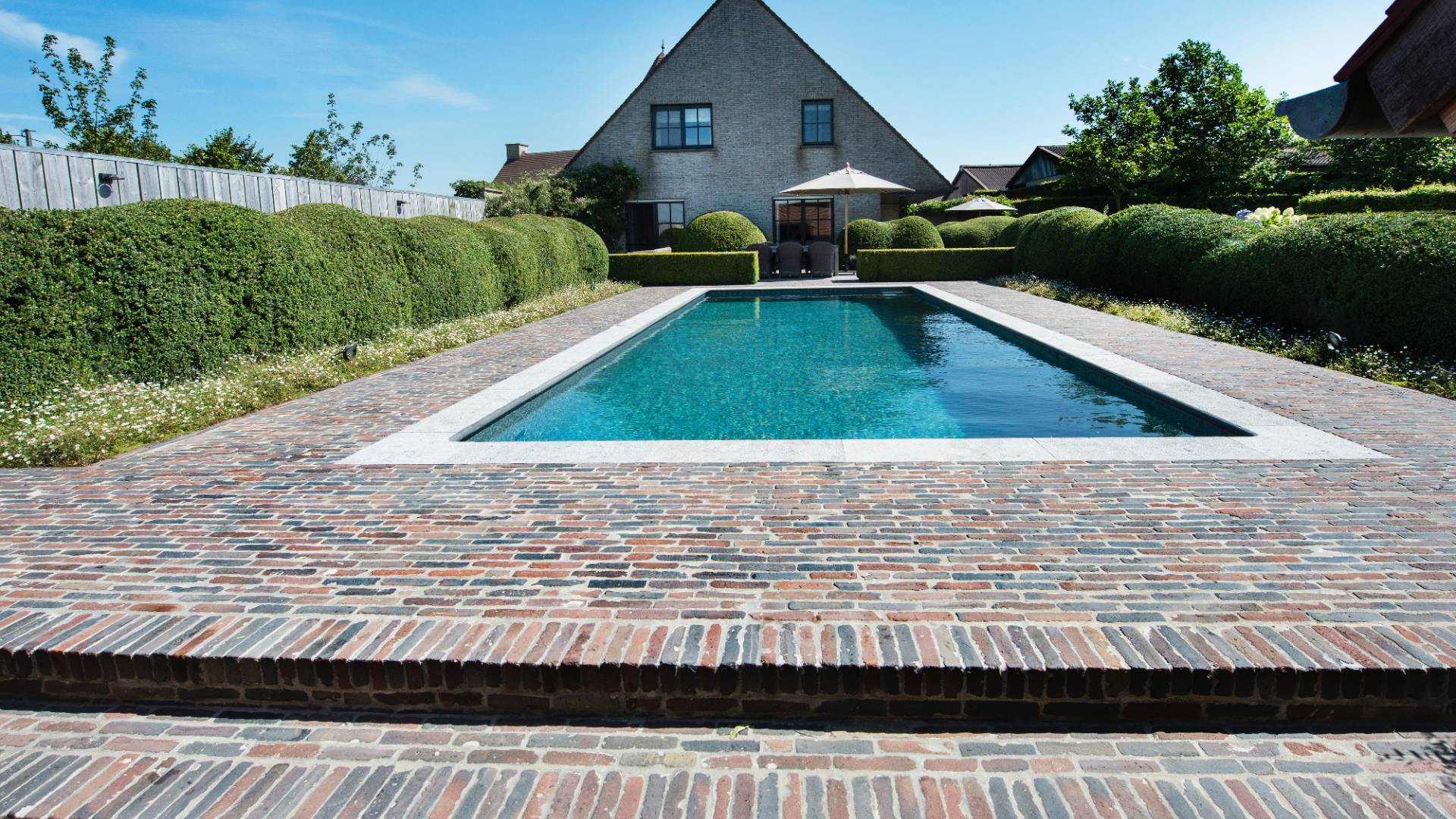 Zwembad te Aartrijke